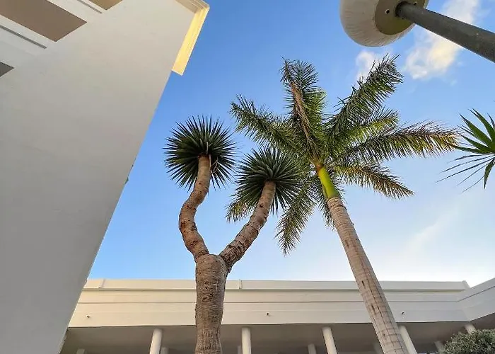 Sunrise アパート アデヘ